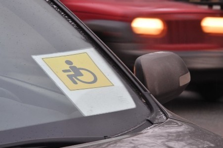 Инвалиды будут ездить бесплатно по платным дорогам